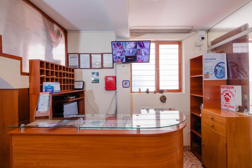 Área de recepción del Quechua Recoleta Hostal