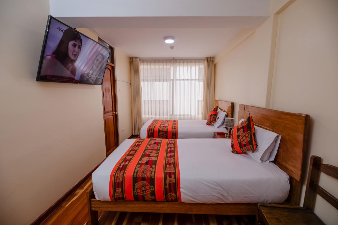 Habitacion Doble 2 camas revisa aqui precios en Quechua Hostal Recoleta